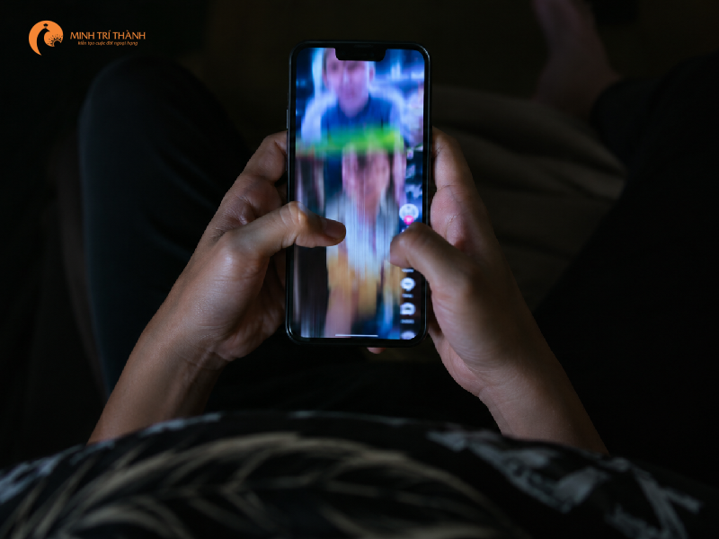 nghiện tiktok là gì
