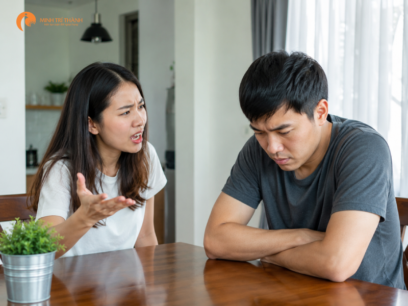 sai lầm vợ hay mắc khi thấy chồng không hạnh phúc